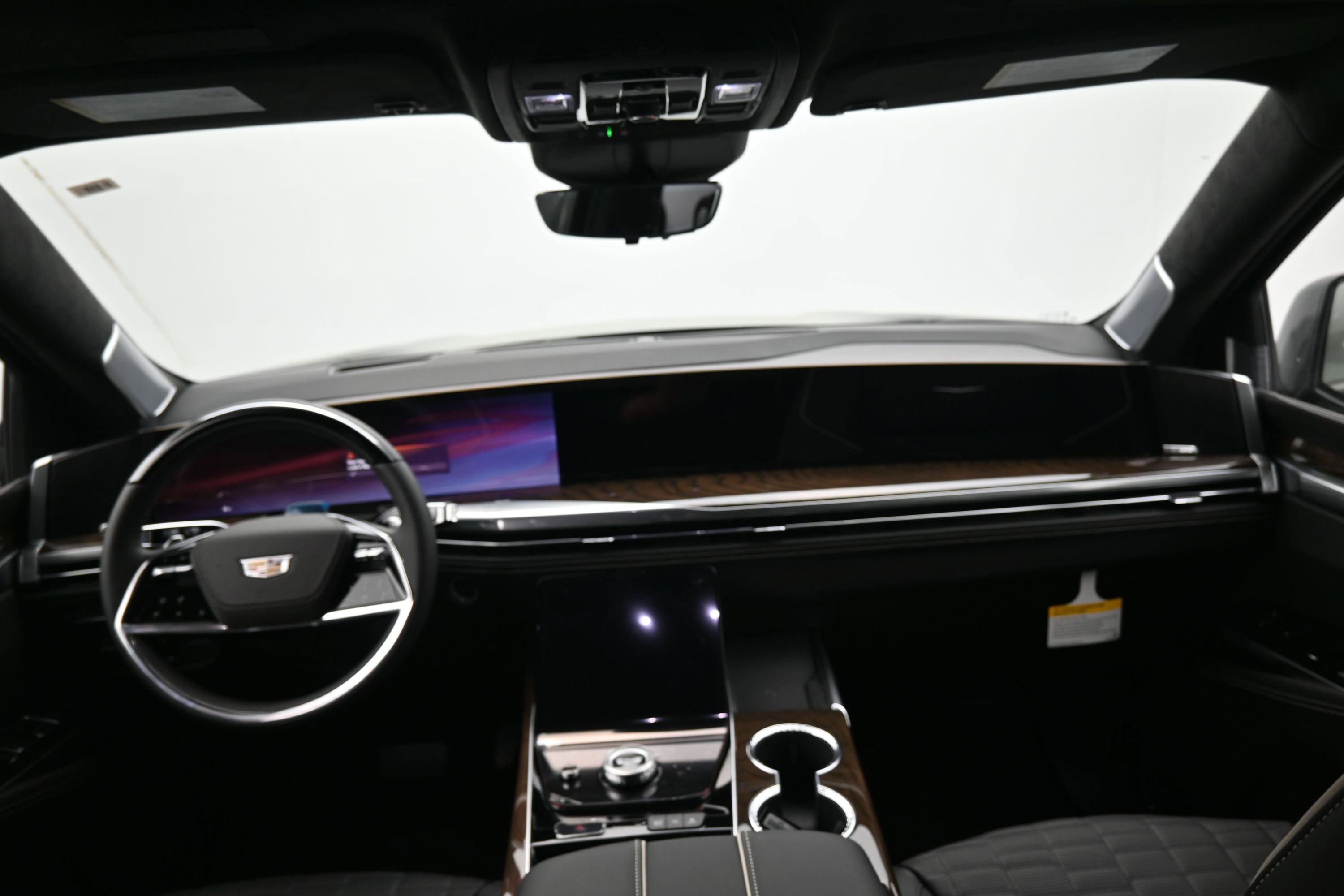 New 2026 Cadillac Escalade ESV Platinum Sport w/ LPO, Floor Liner Package AWD/4WD image 9