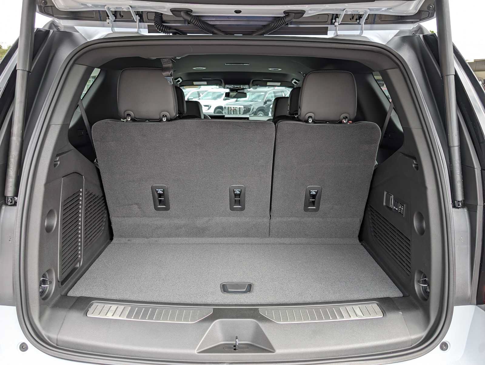 New 2026 GMC Yukon Denali AWD/4WD image 7