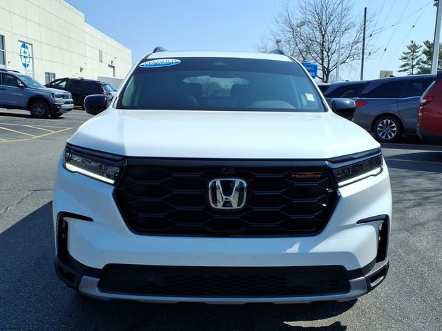 Certified 2024 Honda Pilot TrailSport image 2