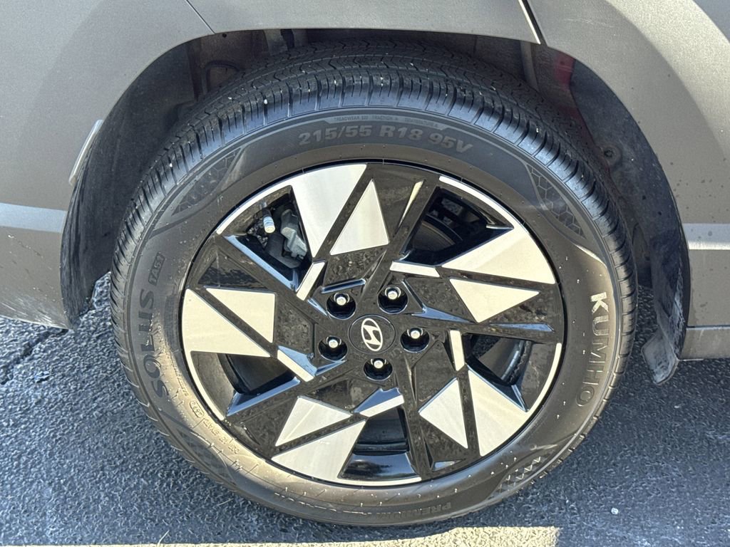 Used 2024 Hyundai Kona SEL image 17