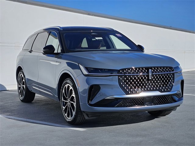 New 2026 Lincoln Nautilus Reserve image 3