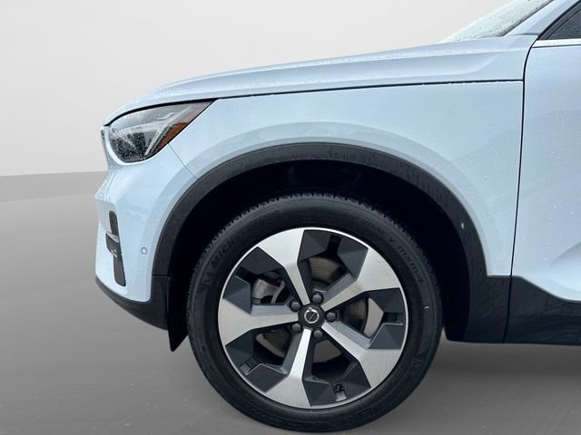 Certified 2024 Volvo XC40 B5 Plus w/ Climate Package AWD/4WD image 22