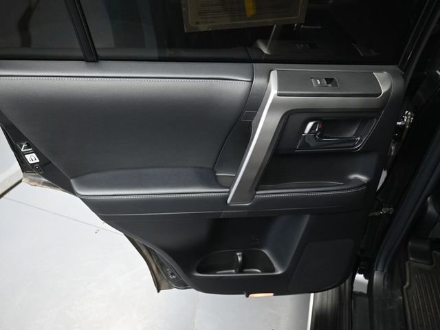 Used 2024 Toyota 4Runner SR5 Premium w/ Moonroof Package AWD/4WD image 27