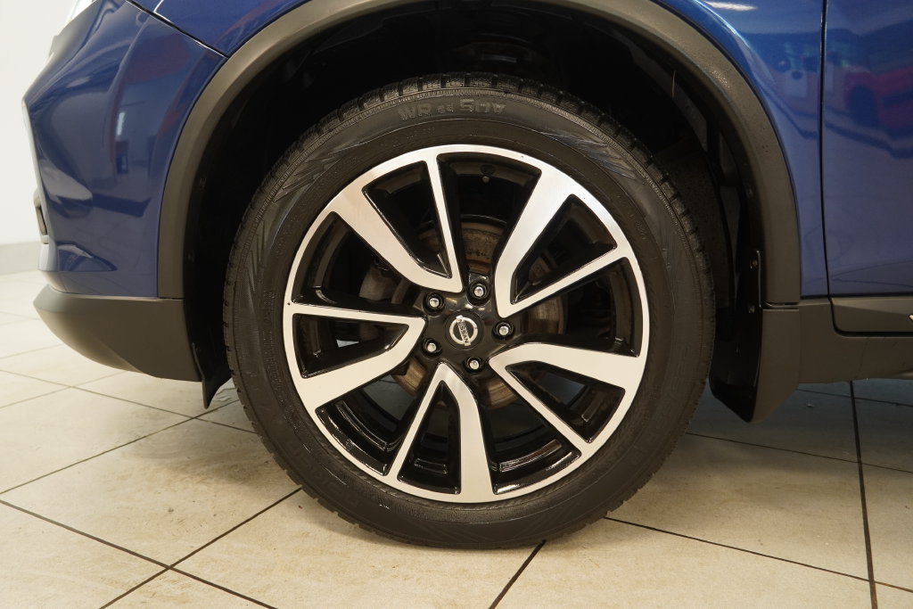 Used 2019 Nissan Rogue SL w/ Premium Package AWD/4WD image 16