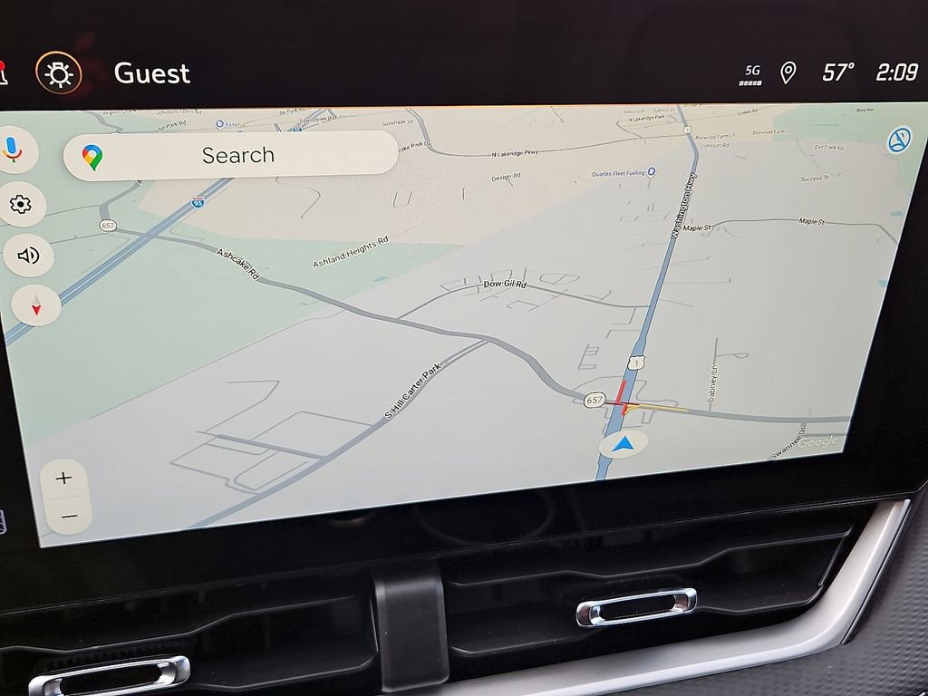 New 2026 Chevrolet Equinox LT w/ Convenience Package II image 11