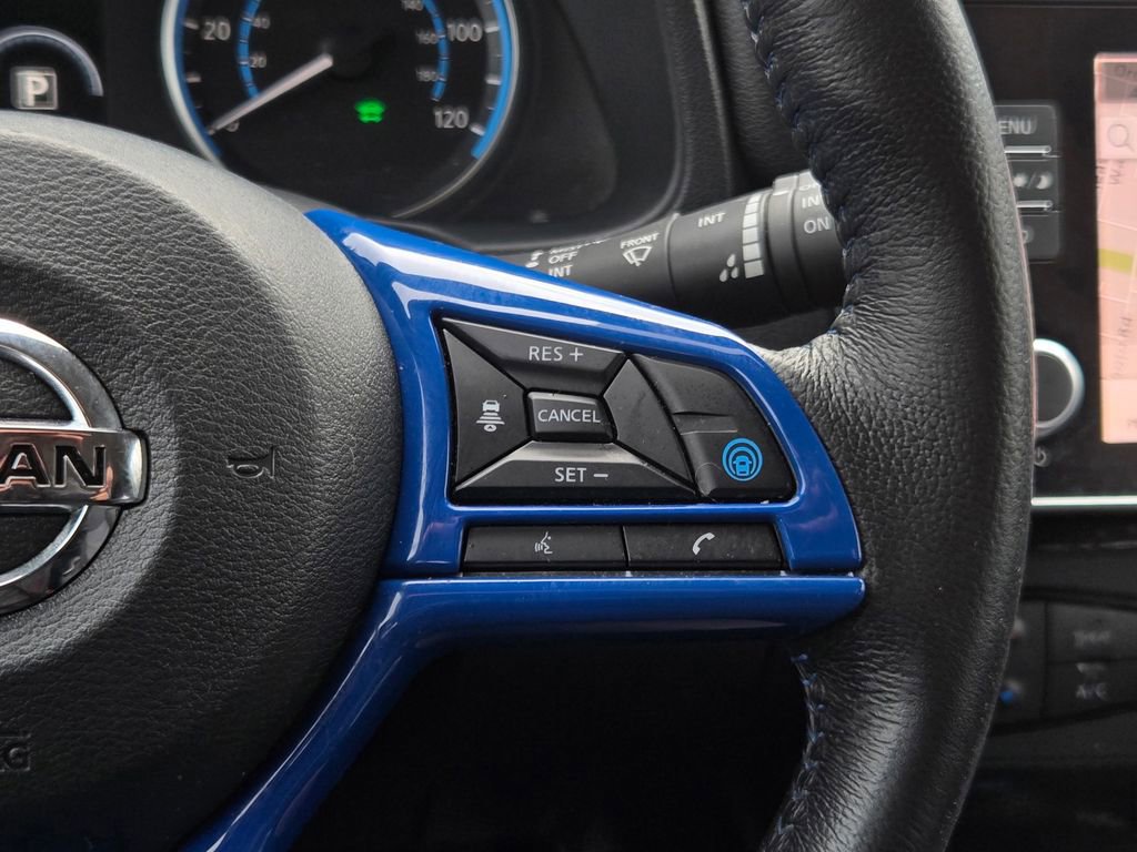 Used 2020 Nissan Leaf SV w/ SV Technology Package image 17