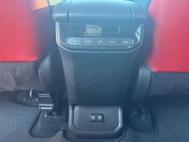 Used 2021 Toyota Highlander XSE image 14