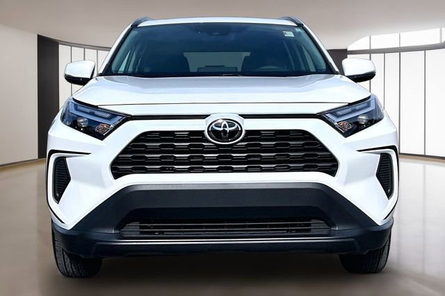 Used 2025 Toyota RAV4 XLE w/ Convenience Package AWD/4WD image 2