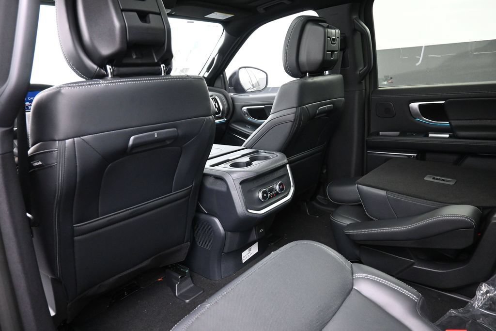 New 2027 Ford Expedition Max Platinum w/ Stealth Appearance Package AWD/4WD image 26