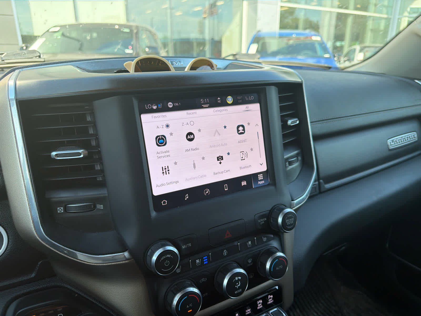 Used 2022 RAM 1500 Laramie AWD/4WD image 9