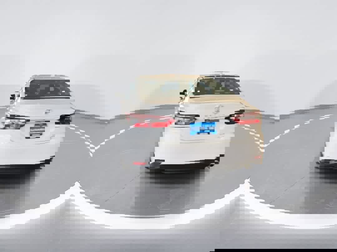 Used 2022 Toyota Camry LE w/ Cold Weather Package image 8