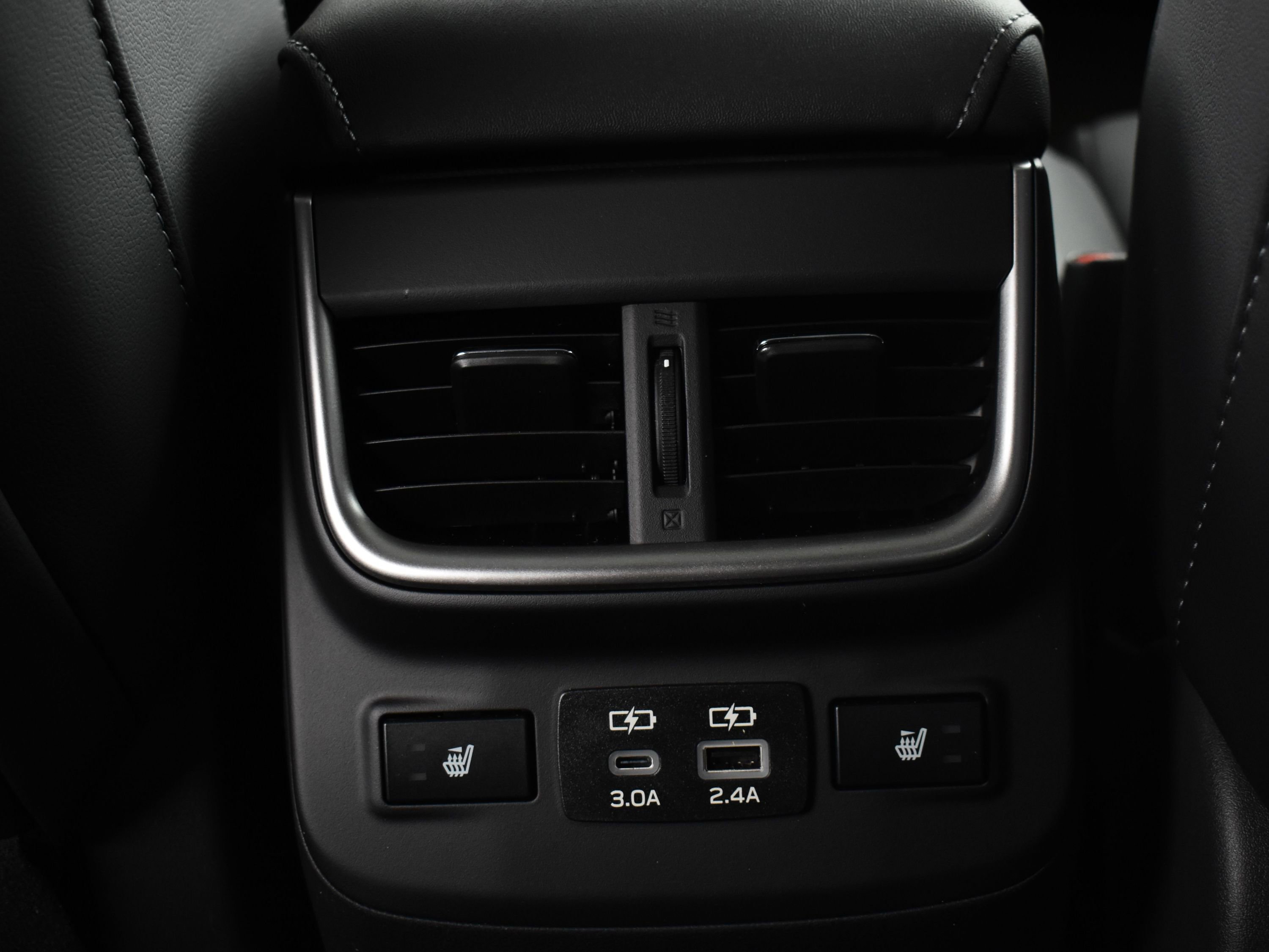 Used 2025 Subaru Legacy Limited image 12