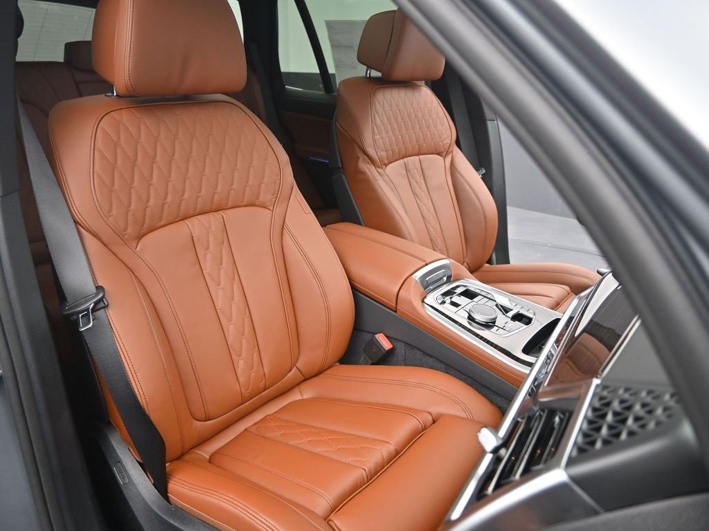 Used 2026 BMW X5 xDrive50e w/ Premium Package image 25