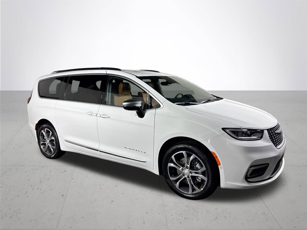 New 2026 Chrysler Pacifica Pinnacle image 4