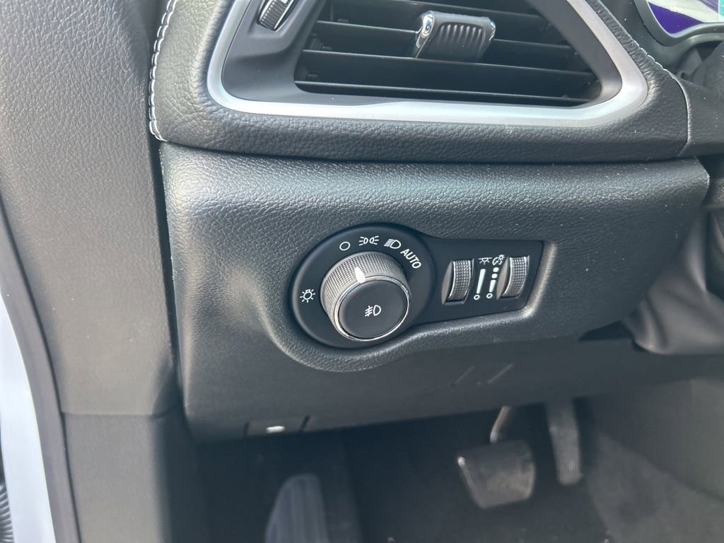 New 2026 Chrysler Pacifica Select image 39