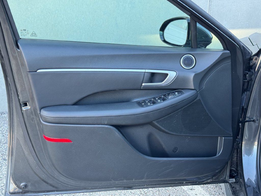 Used 2025 Hyundai Sonata SEL FWD image 18