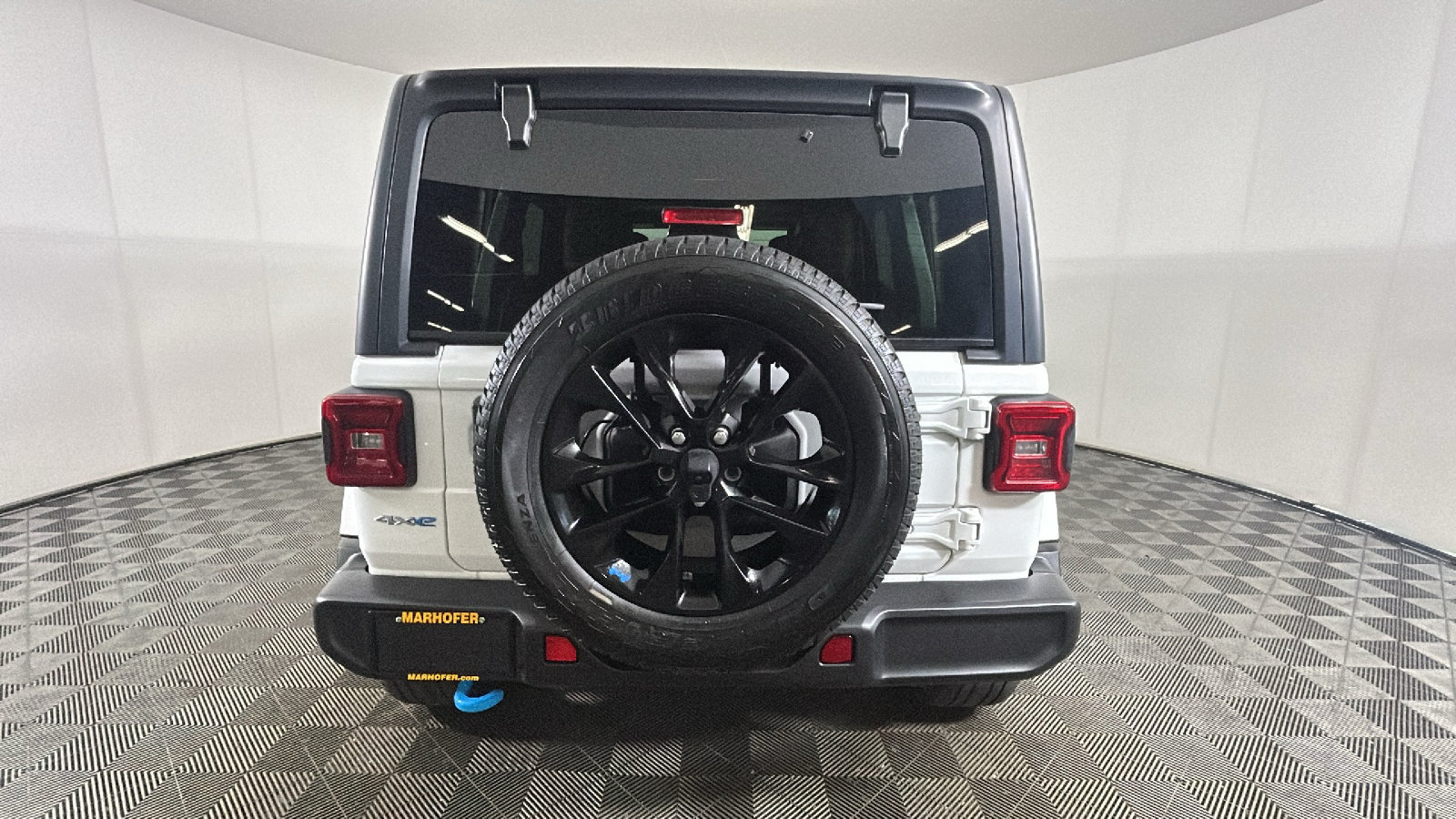 Used 2023 Jeep Wrangler Unlimited Sahara w/ Cold Weather Group AWD/4WD image 4