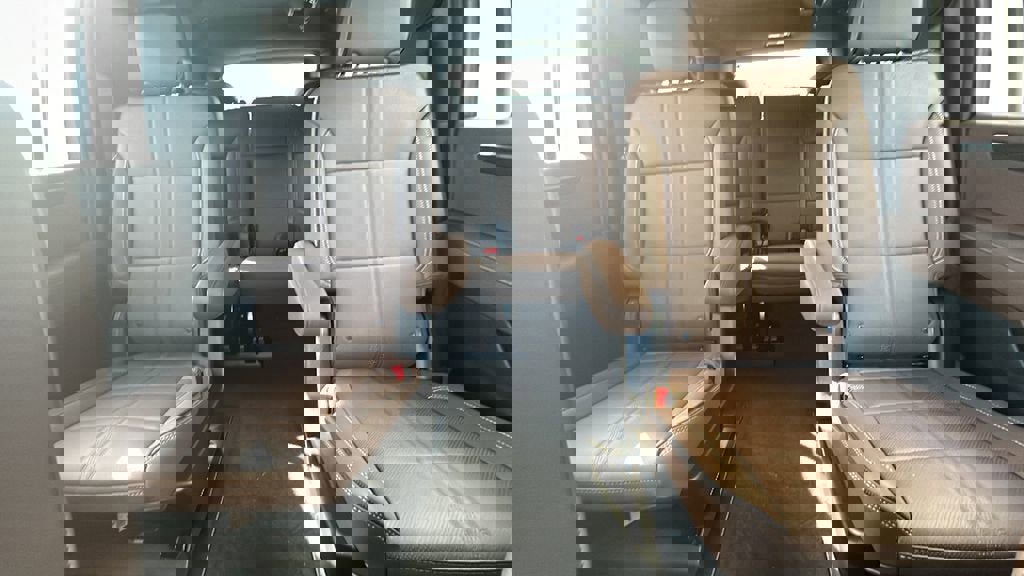 New 2026 Chevrolet Suburban High Country image 29