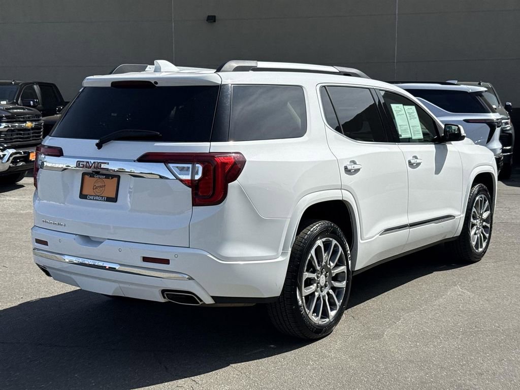 Used 2023 GMC Acadia Denali image 3