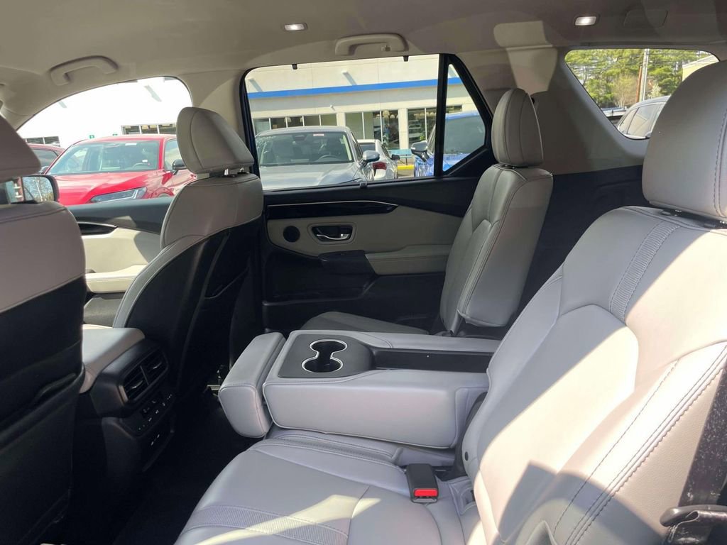 Certified 2024 Honda Pilot EX-L image 11