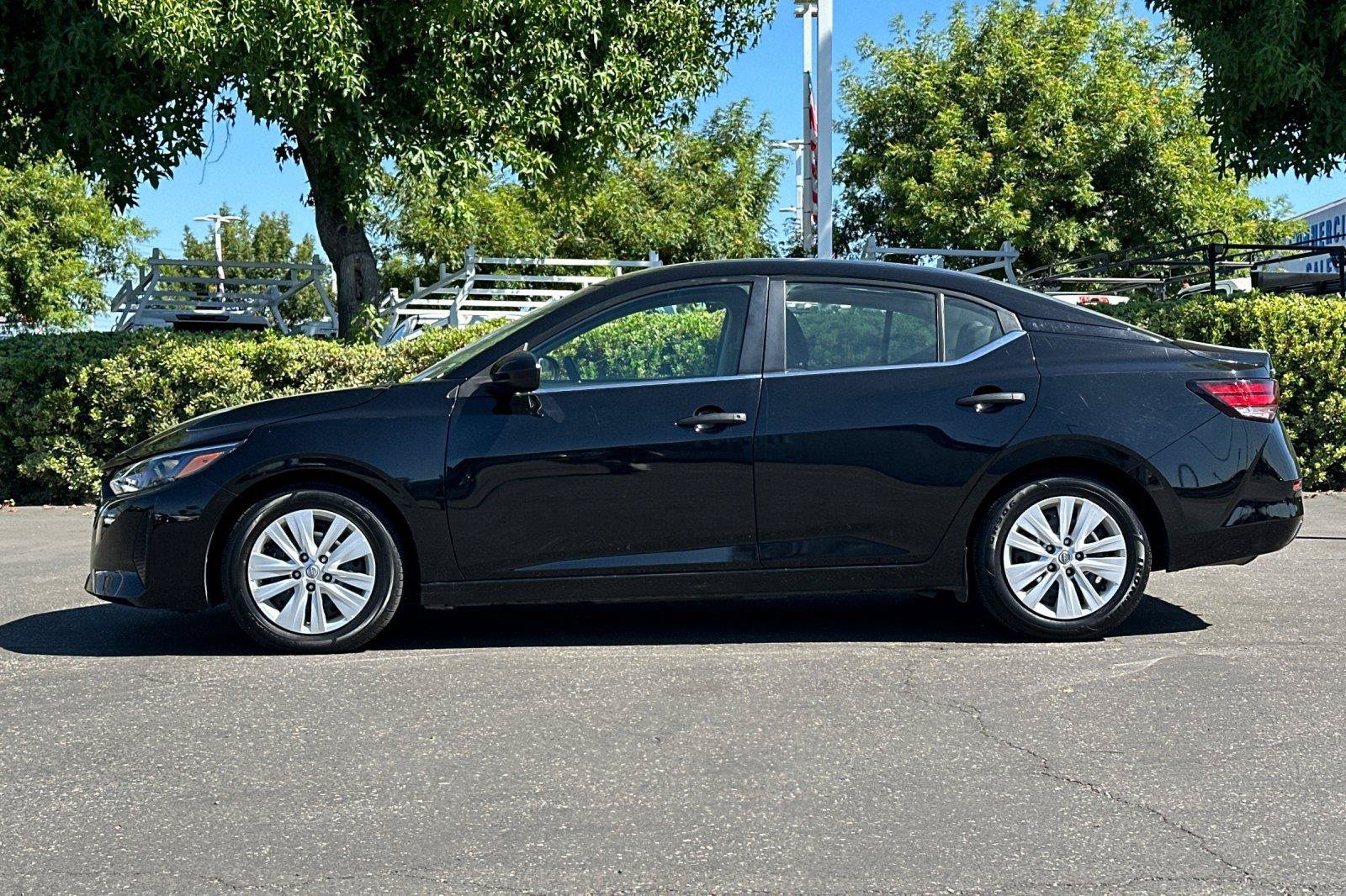 Certified 2024 Nissan Sentra S FWD image 6