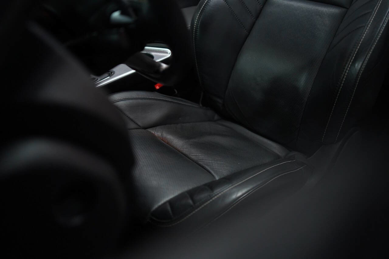 Used 2015 Dodge Challenger SRT Hellcat image 76