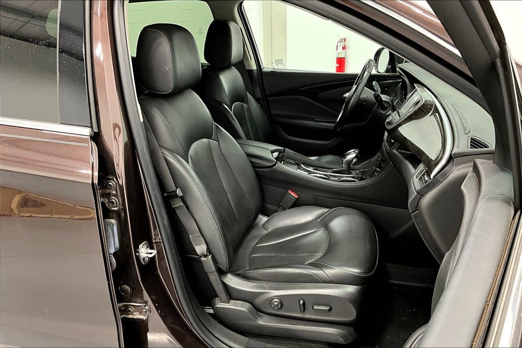 Used 2020 Buick Envision Essence image 10