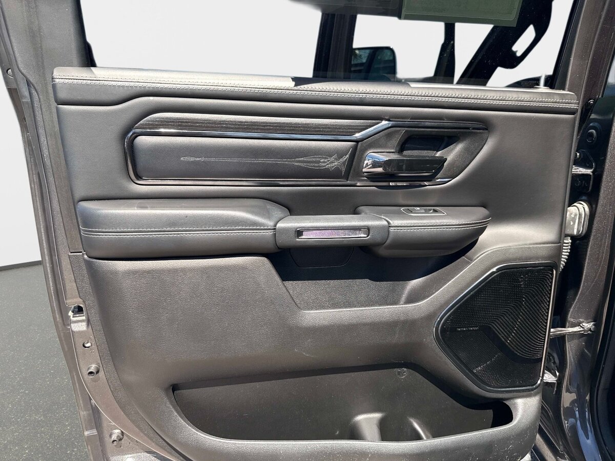 Used 2022 RAM 1500 Limited RWD image 11
