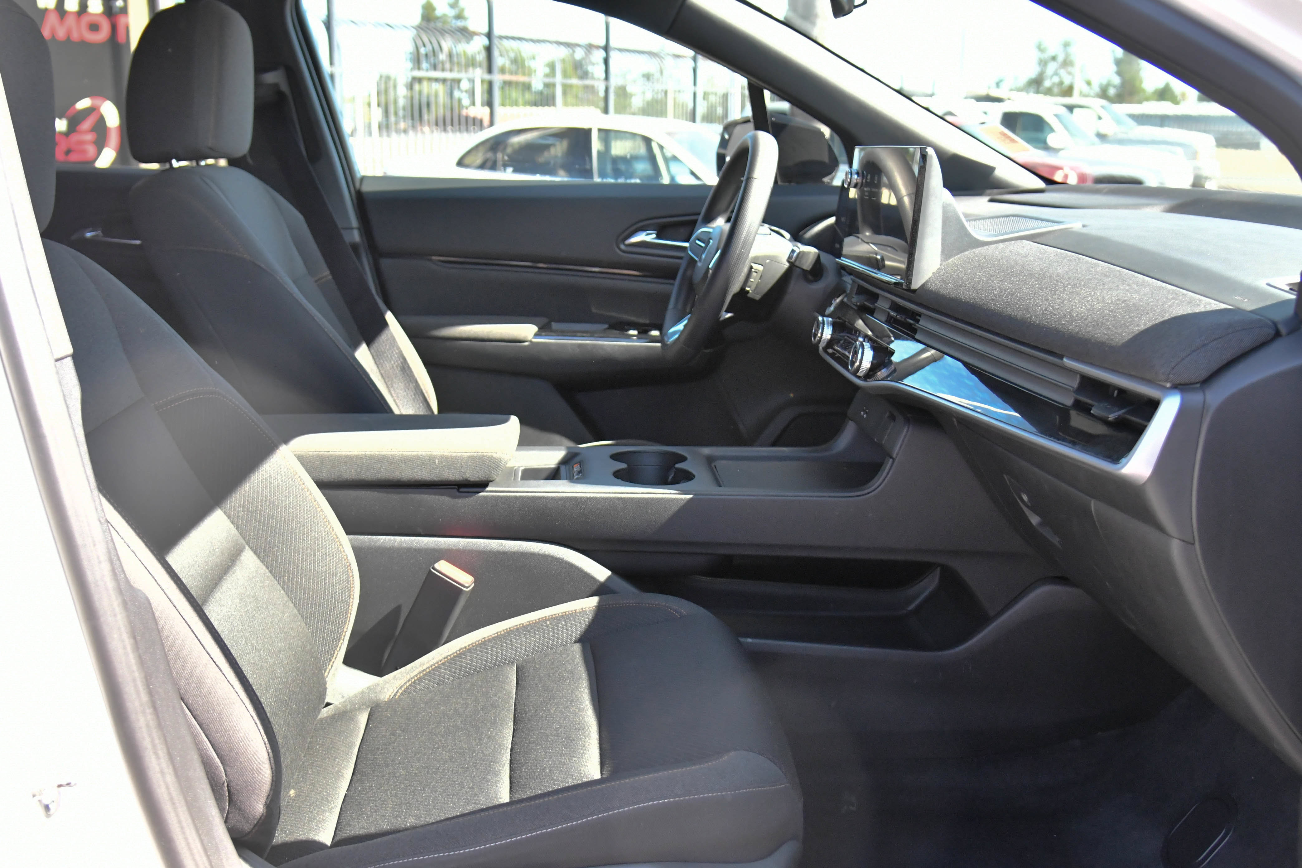 Used 2024 Honda Prologue EX image 47