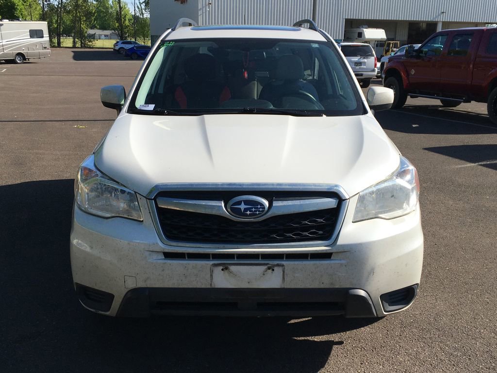 Used 2015 Subaru Forester 2.5i Premium w/ All-Weather Package AWD/4WD image 9