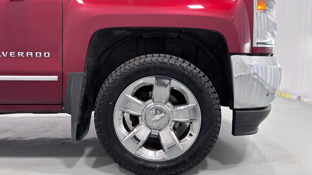 Used 2017 Chevrolet Silverado 1500 LTZ w/ Max Trailering Package AWD/4WD image 32