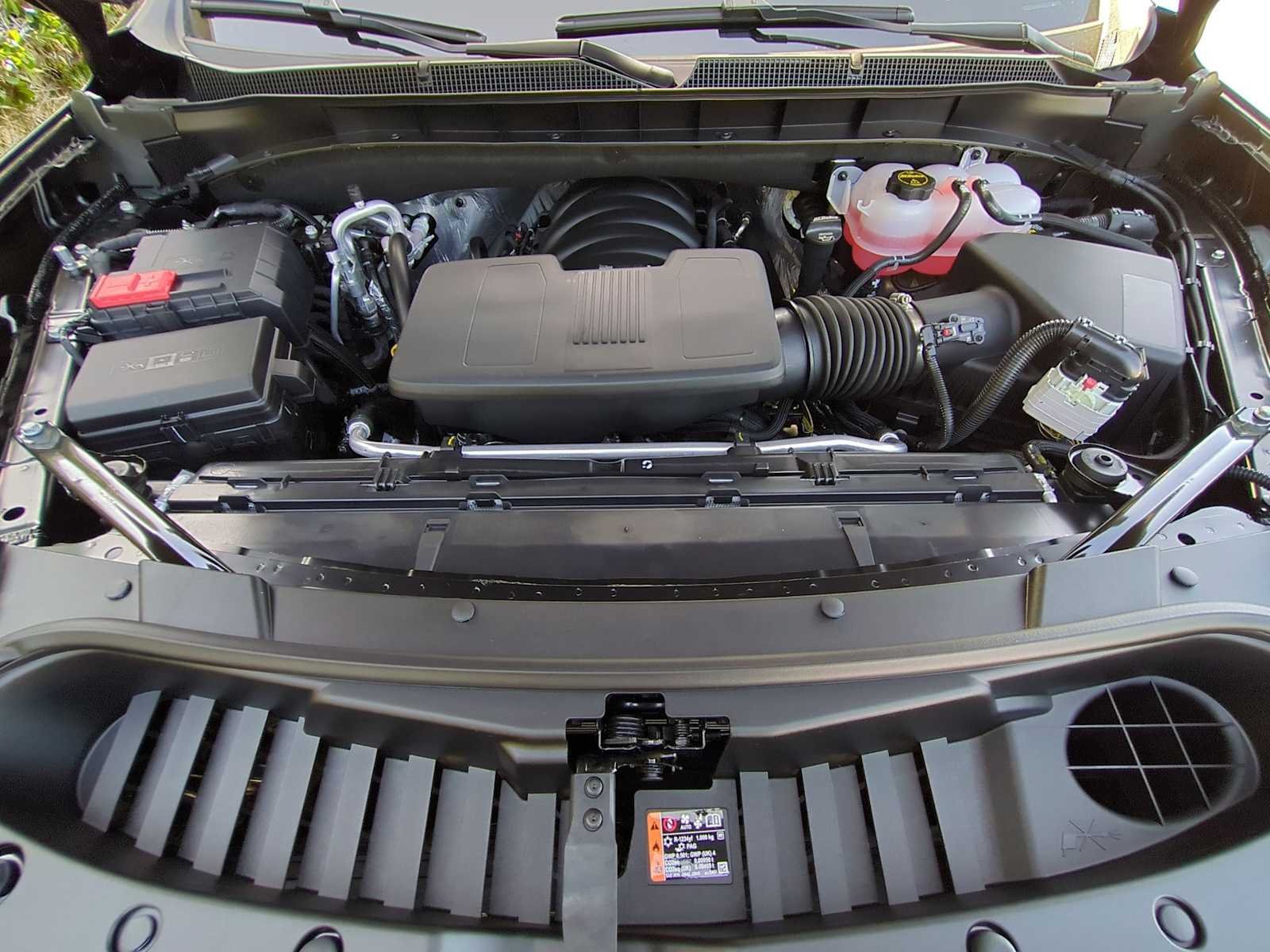 New 2026 Chevrolet Suburban LS RWD image 28