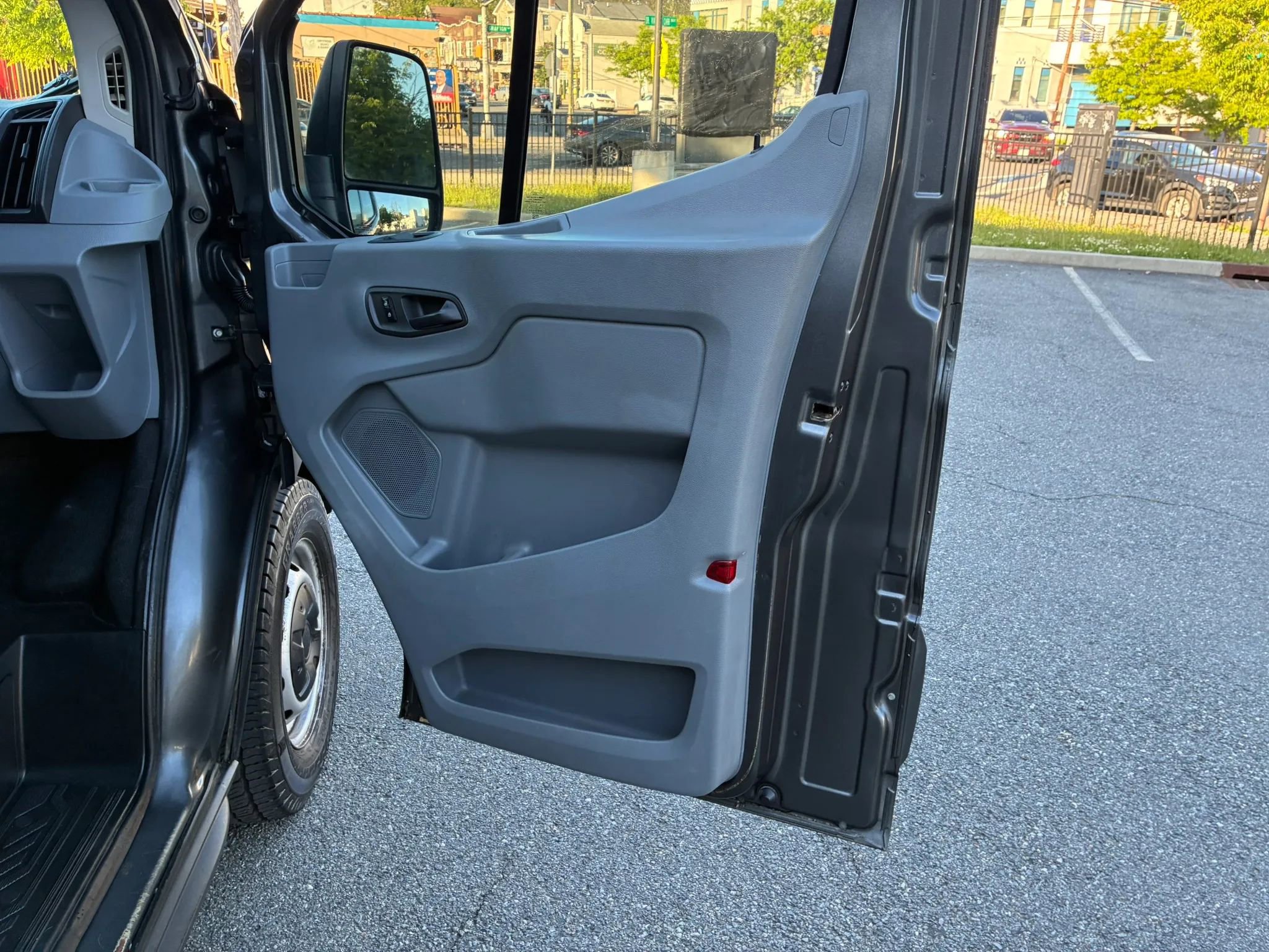 Used 2016 Ford Transit 150 130 Low Roof w/ Interior Upgrade Package RWD image 11