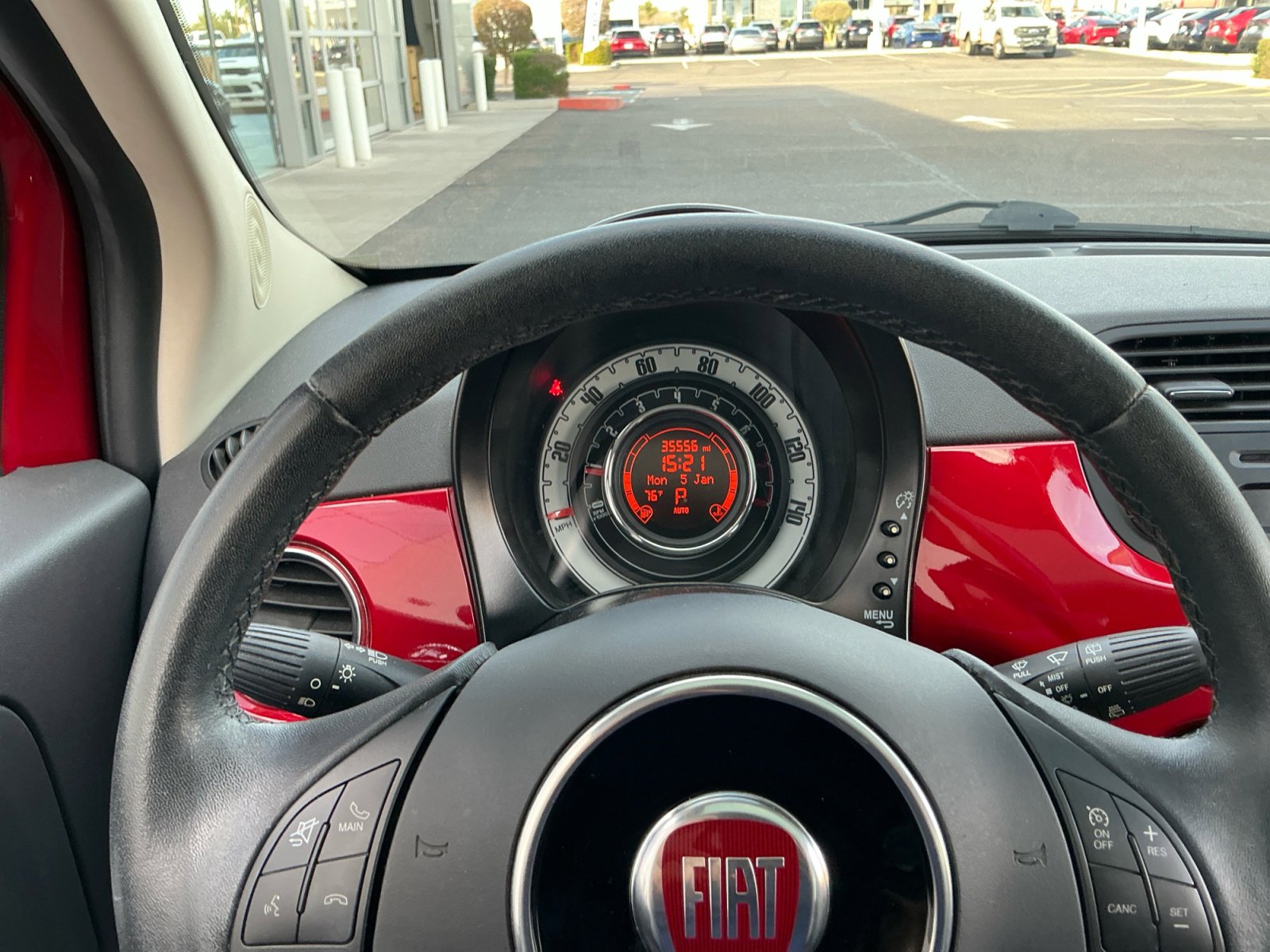 Used 2013 FIAT 500 Lounge image 10