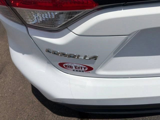 Used 2023 Toyota Corolla LE FWD image 43
