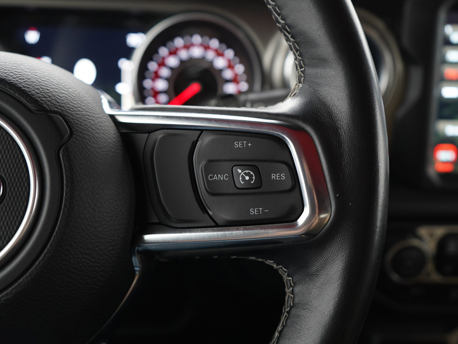 Used 2018 Jeep Wrangler Unlimited Rubicon image 26