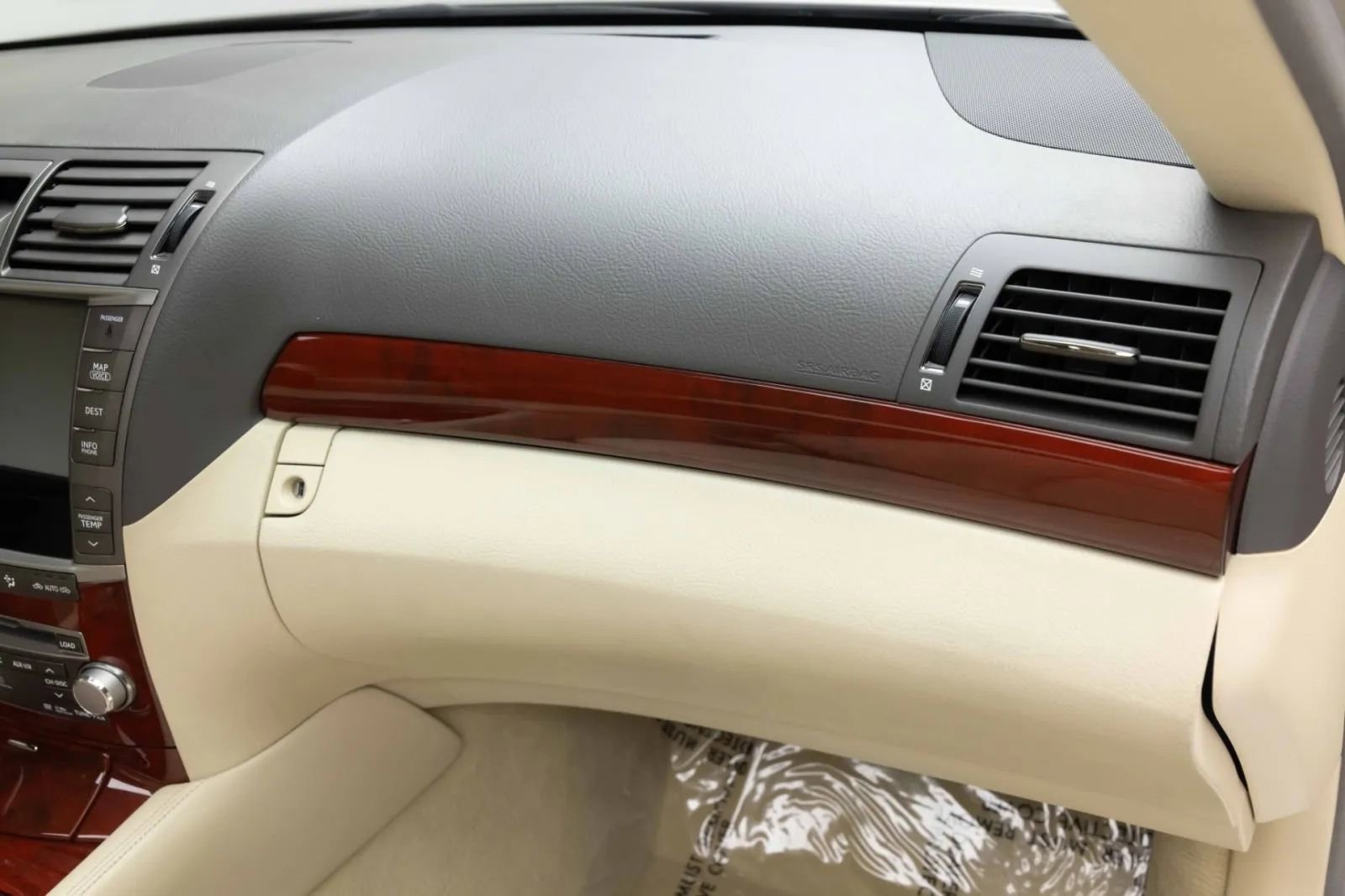 Used 2012 Lexus LS 460 w/ Luxury Value Edition RWD image 34