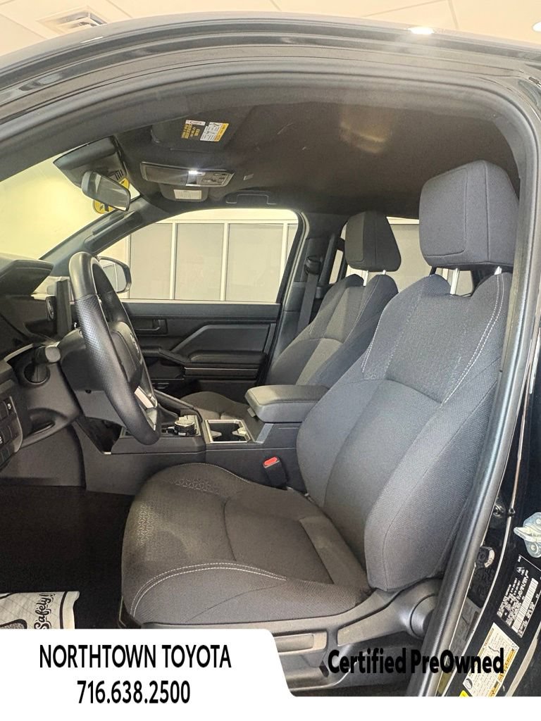 Used 2025 Toyota 4Runner SR5 AWD/4WD image 23