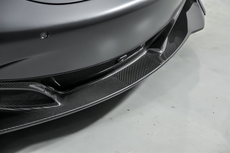 Used 2019 McLaren 720S RWD image 4