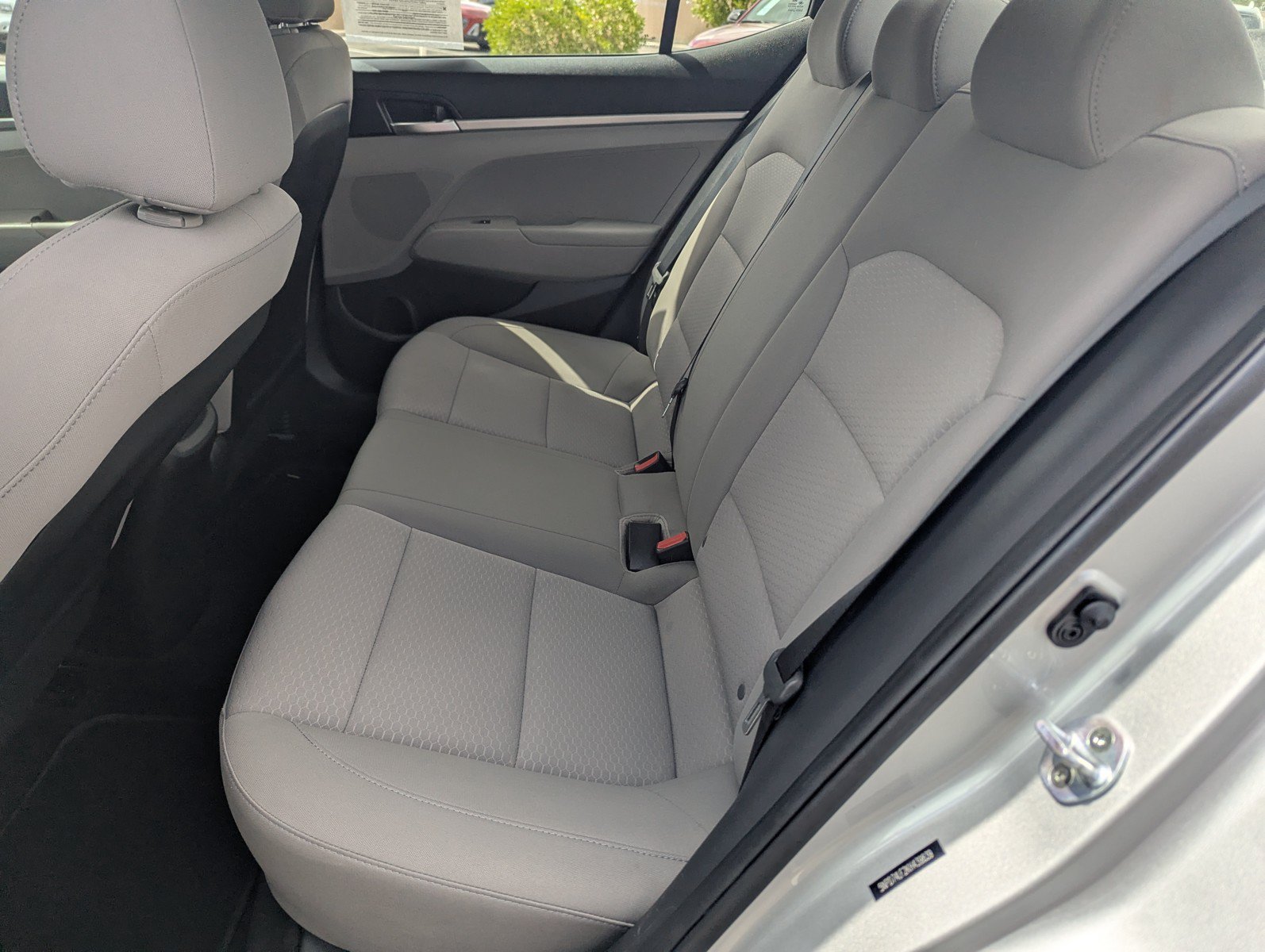 Used 2019 Hyundai Elantra SE FWD image 8