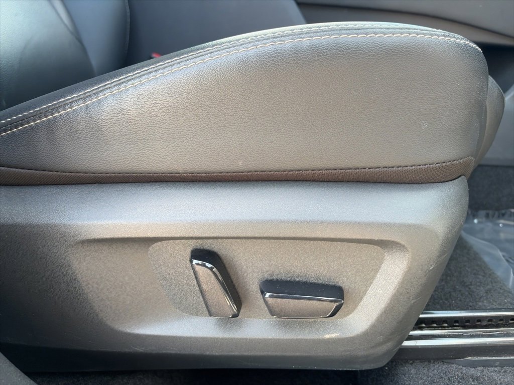 Used 2023 Nissan Rogue SL w/ SL Premium Package image 15