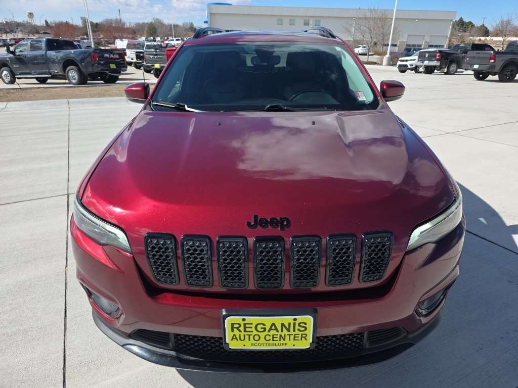 Used 2020 Jeep Cherokee Latitude Plus AWD/4WD image 2