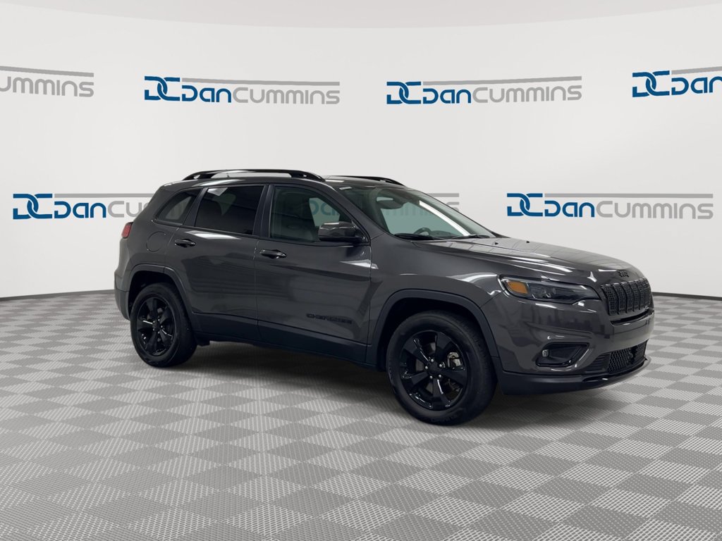 Used 2021 Jeep Cherokee Latitude Plus AWD/4WD image 2