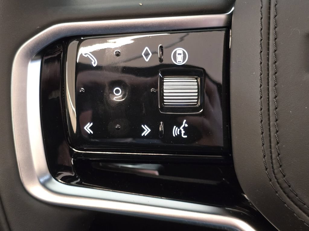 New 2026 Land Rover Range Rover Sport SE AWD/4WD image 15