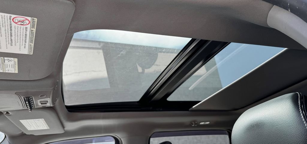 Used 2017 Ford F350 Lariat w/ Lariat Ultimate Package image 15