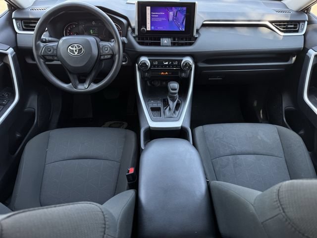 Used 2025 Toyota RAV4 XLE FWD image 11