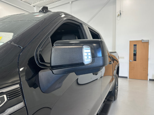 Certified 2019 GMC Sierra 1500 AT4 w/ AT4 Premium Package AWD/4WD image 10