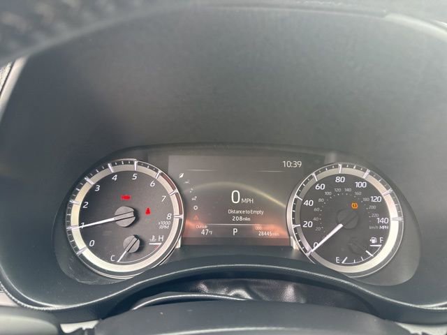 Used 2023 Toyota Highlander LE image 29