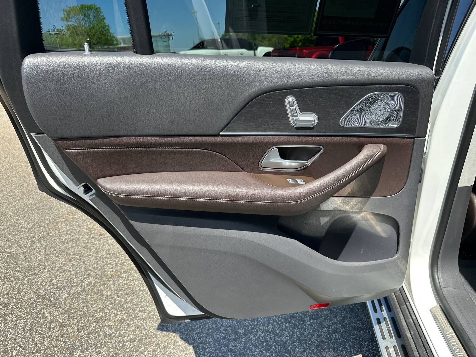 Used 2020 Mercedes-Benz GLS 580 4MATIC image 27