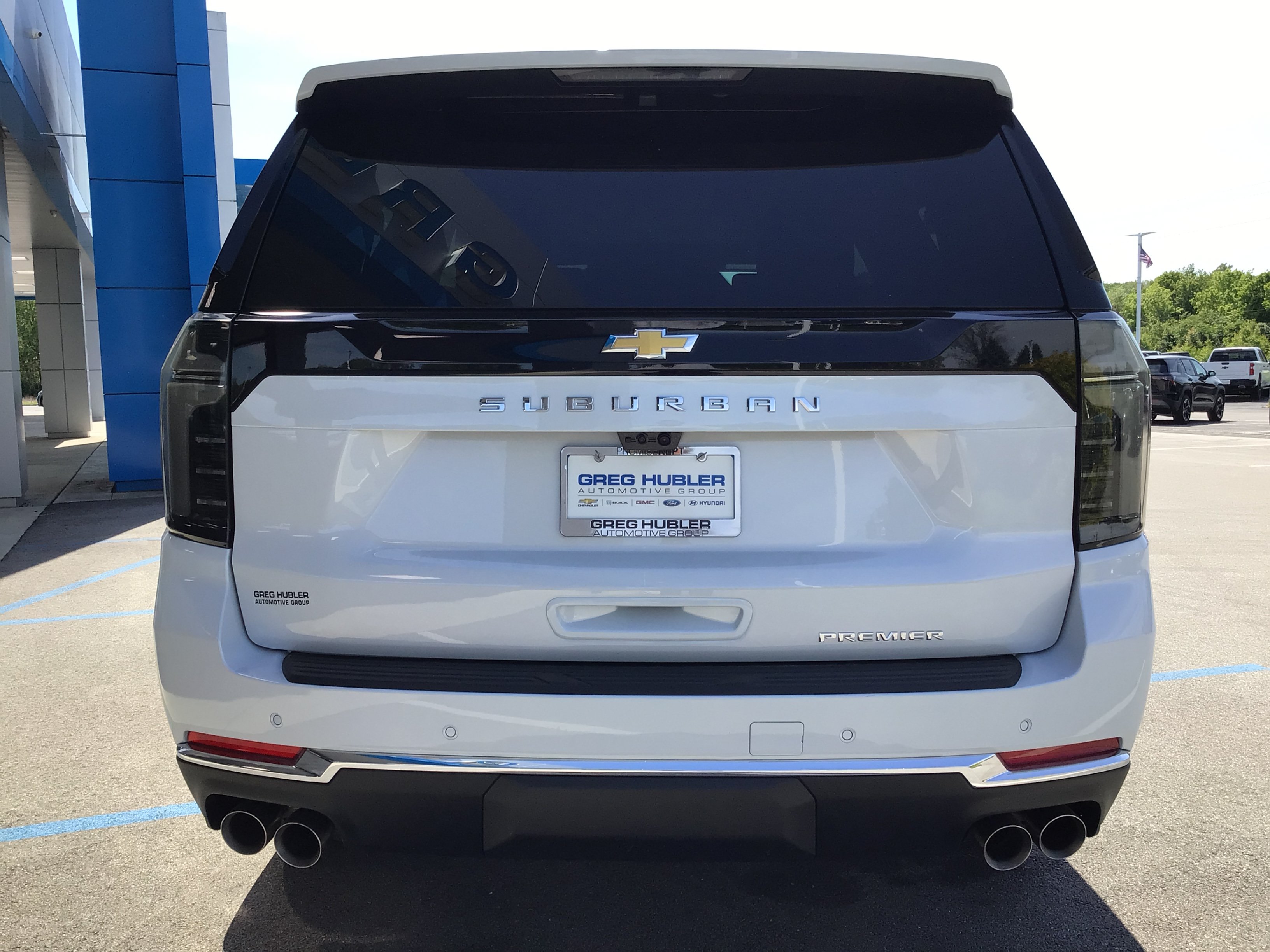 New 2026 Chevrolet Suburban Premier AWD/4WD image 9